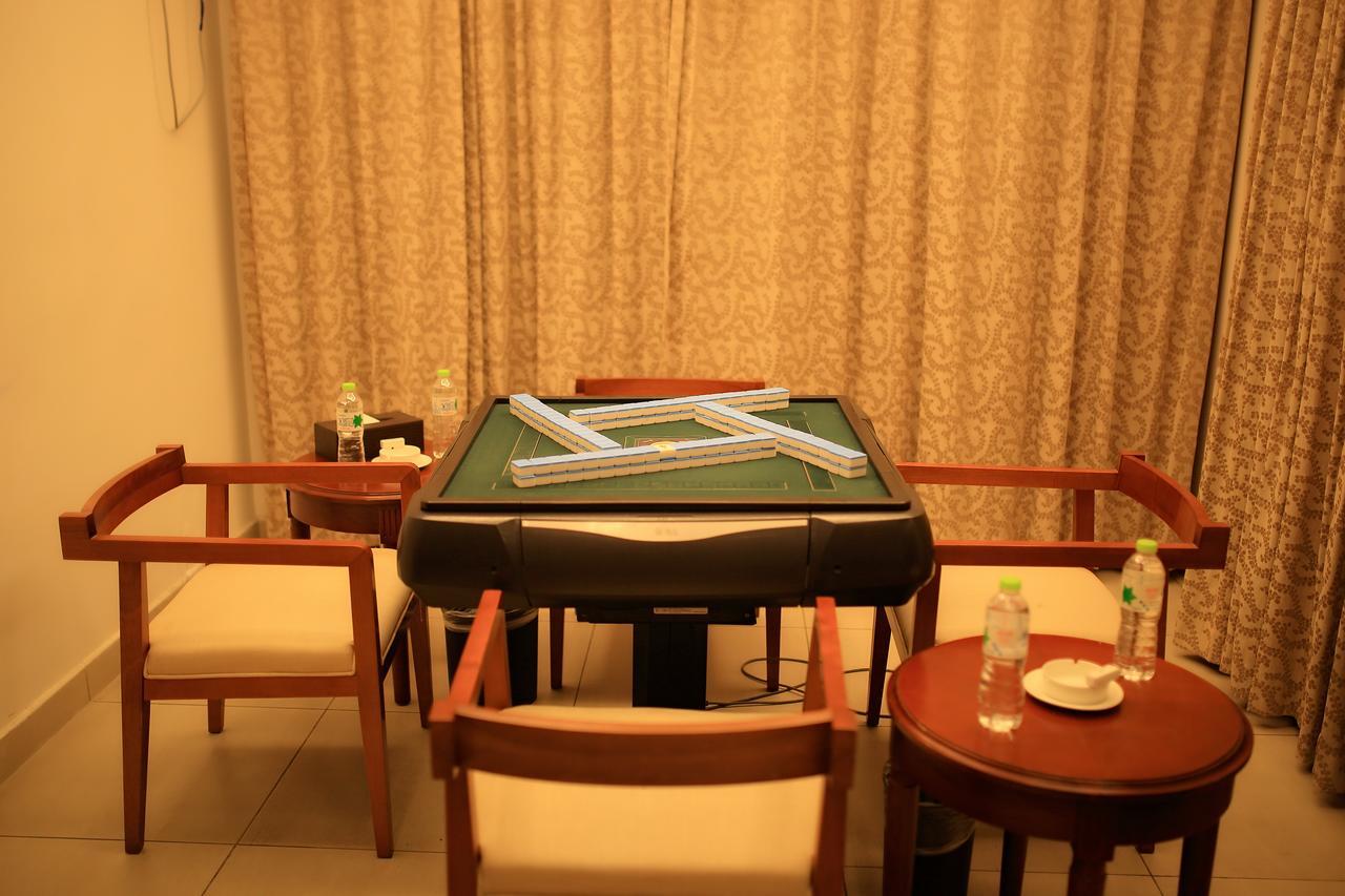 Country Garden Phoenix Hotel Jingmen Dış mekan fotoğraf