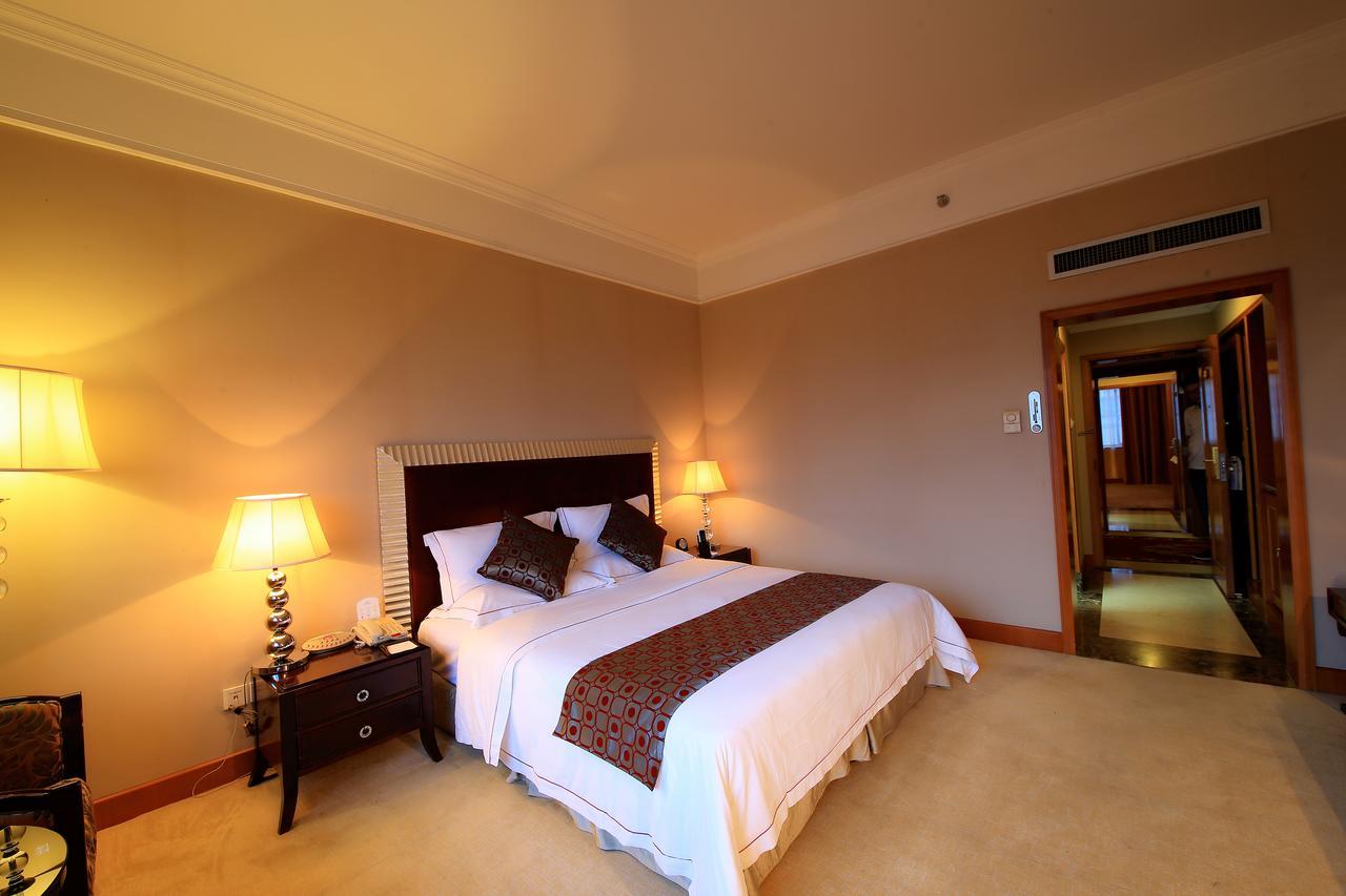 Country Garden Phoenix Hotel Jingmen Dış mekan fotoğraf
