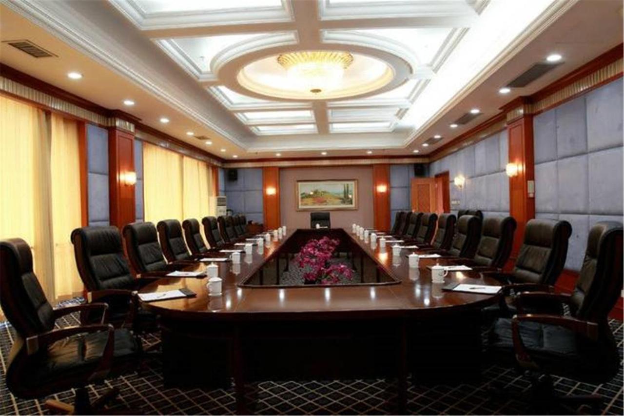 Country Garden Phoenix Hotel Jingmen Dış mekan fotoğraf
